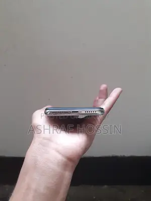 Apple iPhone X with box (Used)