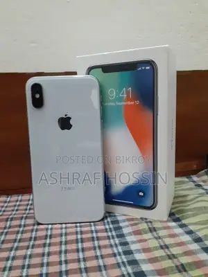 Apple iPhone X with box (Used)
