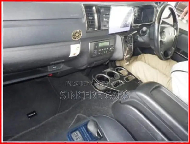 Toyota Hiace SUPER GL DARK PR 2DP 2021