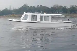 এফআরপি ফ্লোটিং ডিজেল রেসকিউ বোট।