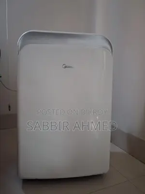 Midea 1-ton Portable Air Conditioner - Excellent Condition
