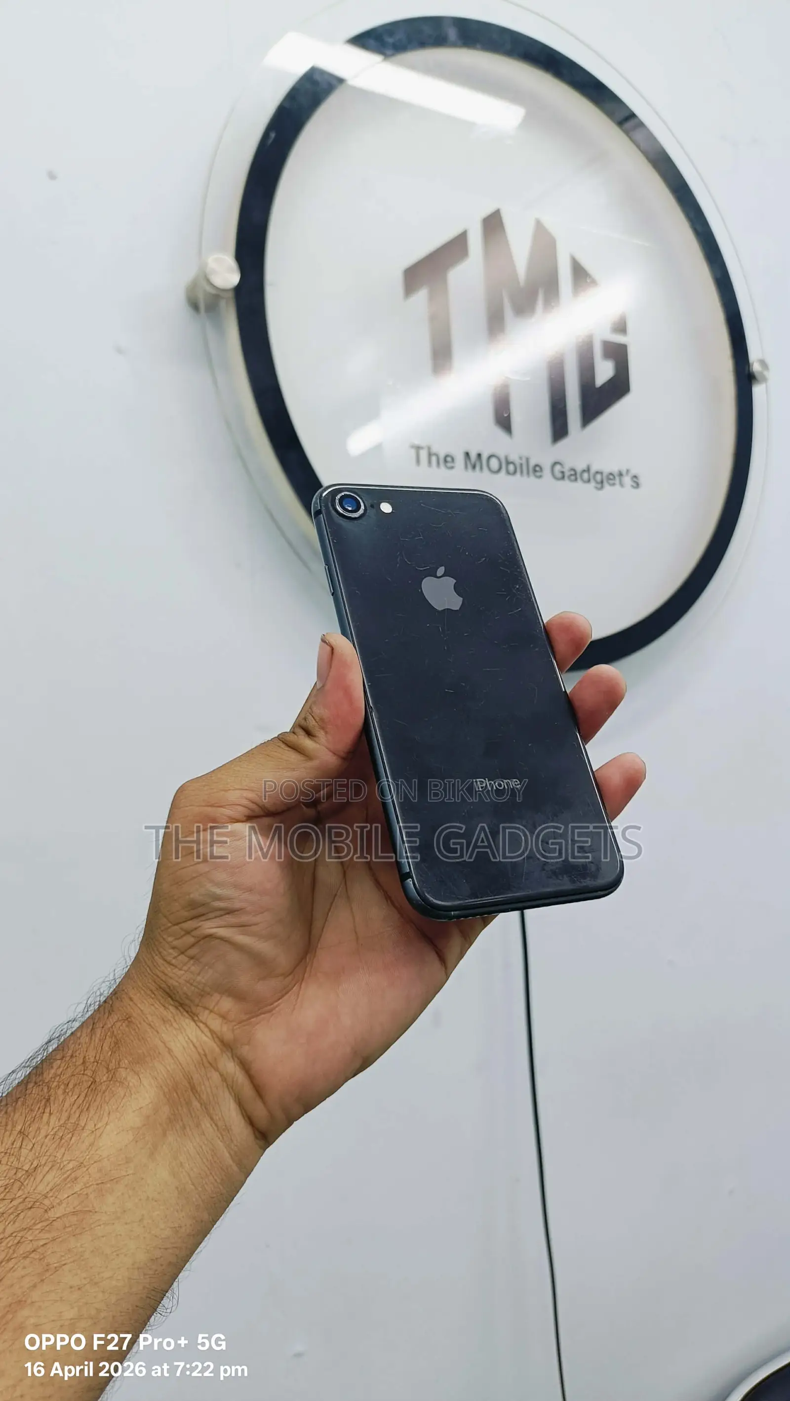 Apple iPhone 8 64GB (Used)