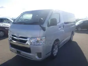 Toyota Hiace DX GL DOULE AC 4.5 2023