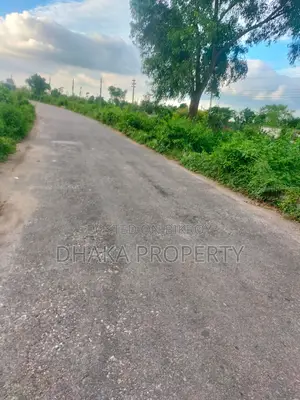 সেক্টর-১০ এ ৩০ ফুট রাস্তা, ৫ কাঠা, লেক নর্থ