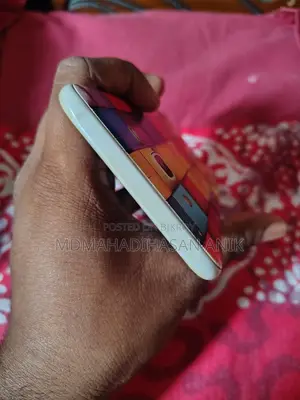 Samsung Galaxy J7 . (Used)