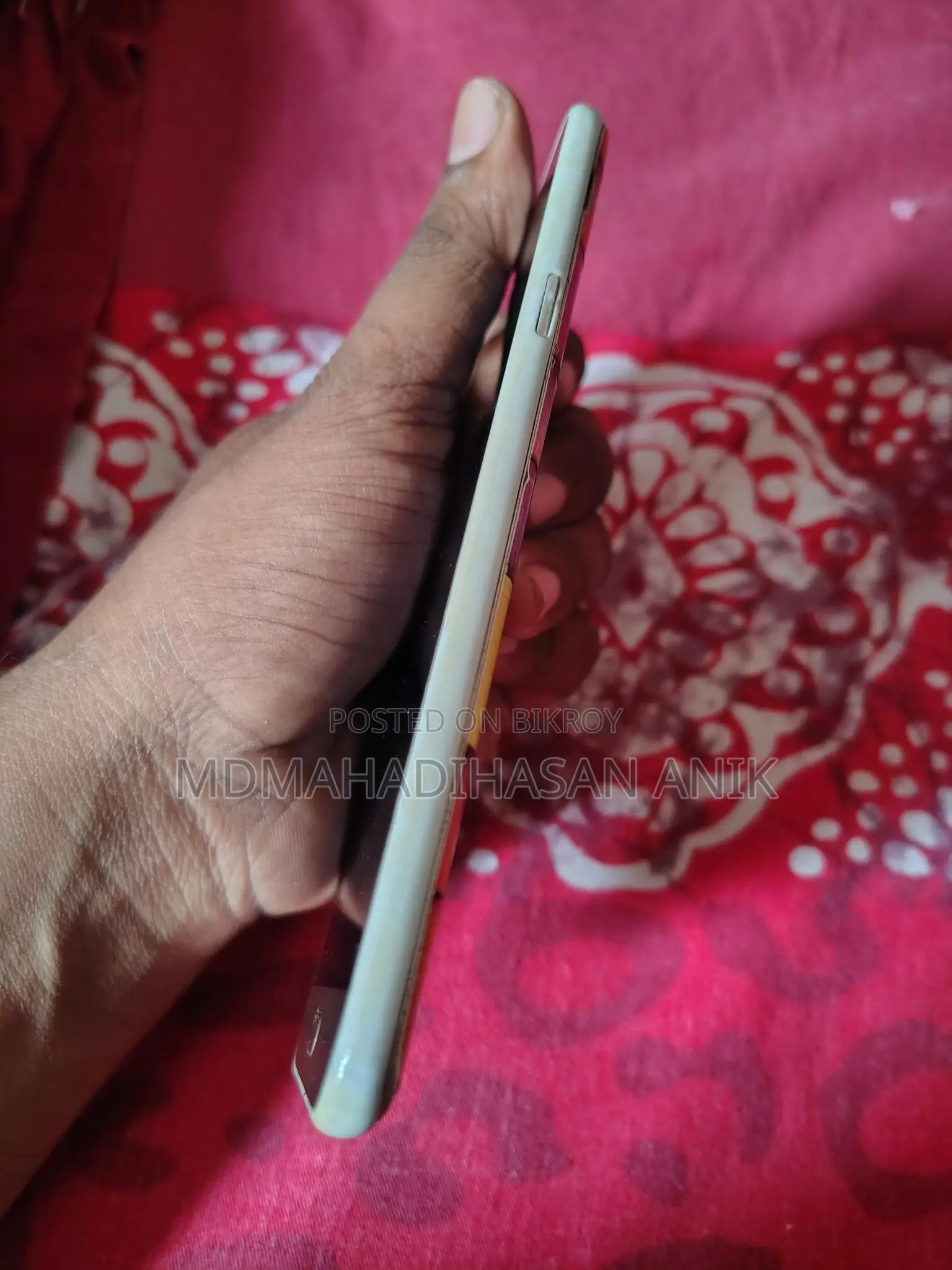 Samsung Galaxy J7 . (Used)