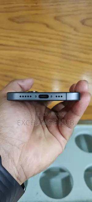 Apple iPhone 17 (Used)