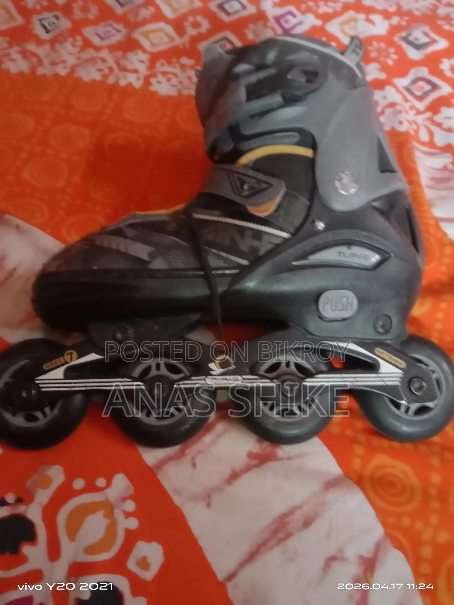 Skating Shoes for Sale