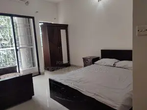 বনানীতে ভাড়ার জন্য ফার্নিশড অ্যাপার্টমেন্ট