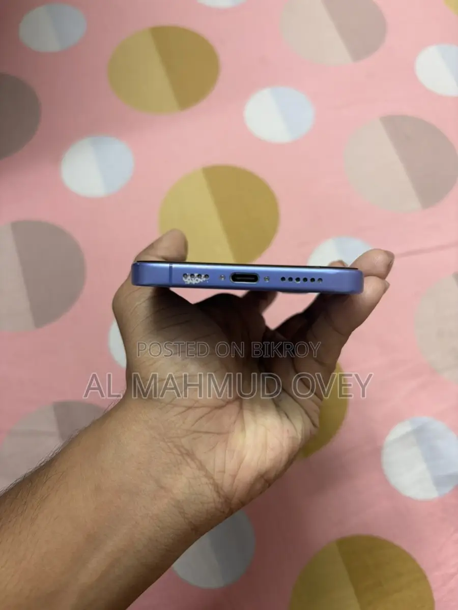 Apple iPhone 16 Plus ইন্ডিয়ান (ব্যবহৃত)