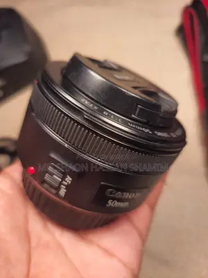 Canon 700D with 50mm prime lens