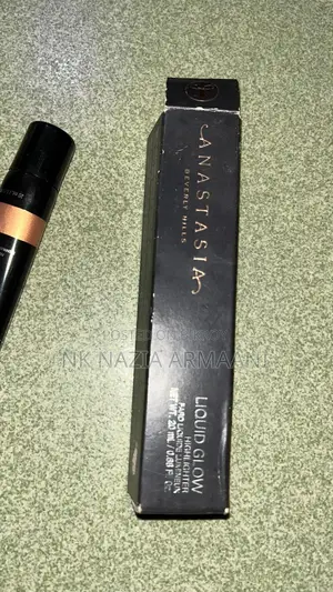 liquid Highlighter...dewy makeup look ar jonno