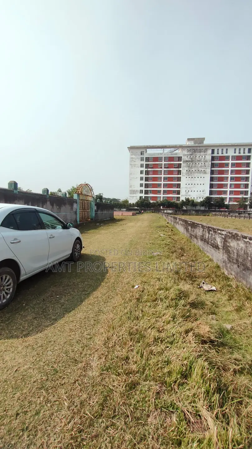 Land shares for sale. Registration date 16/04/26, InshaAllah.