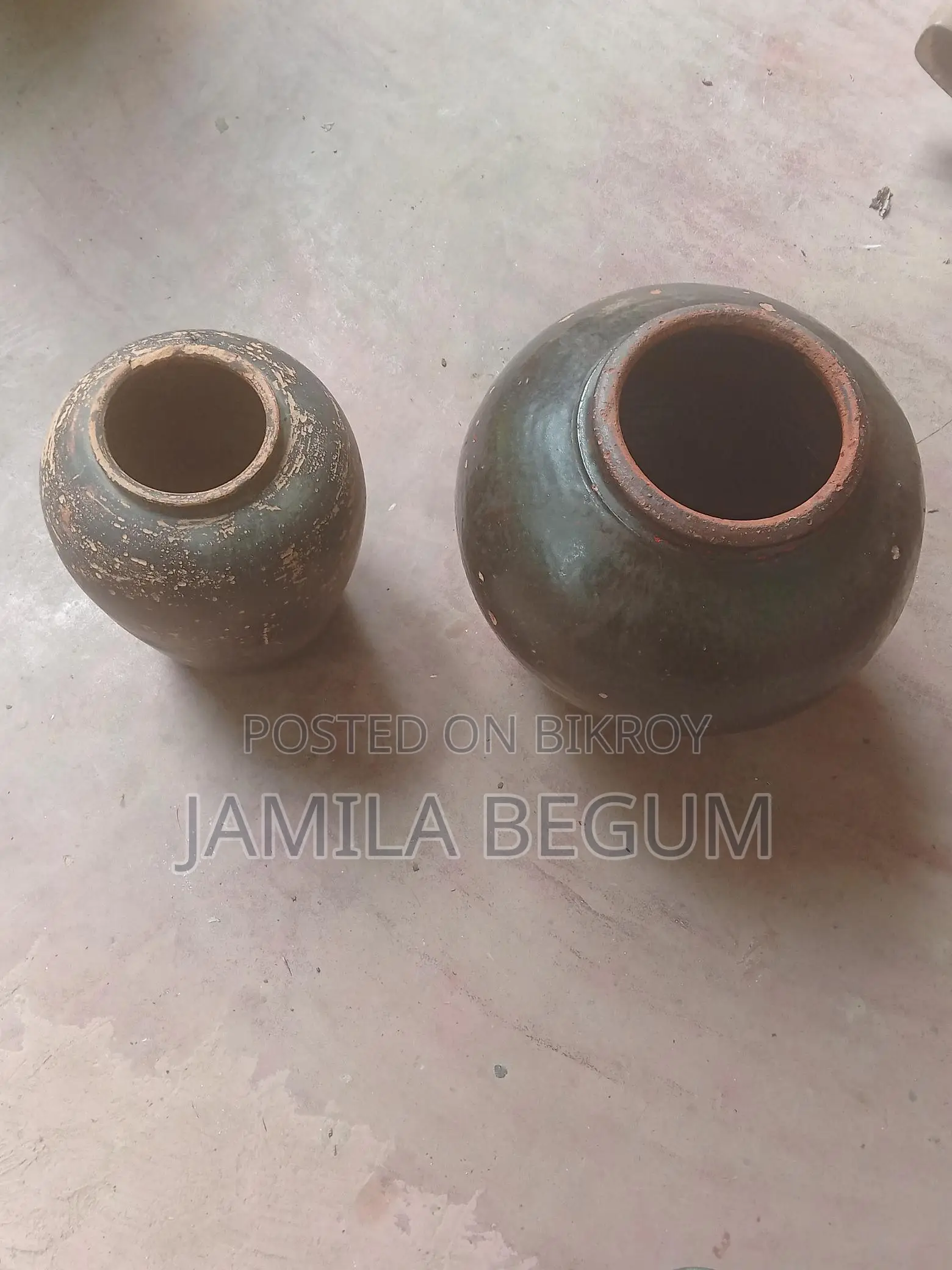Elegant Vintage Clay Vase Set 2 Pieces
