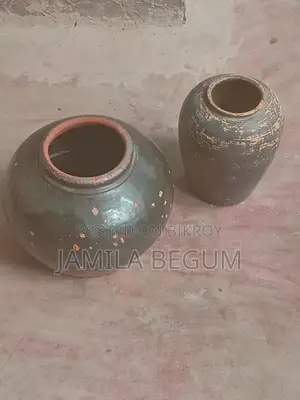 Elegant Vintage Clay Vase Set 2 Pieces