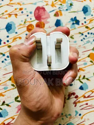 Apple 20W Adapter