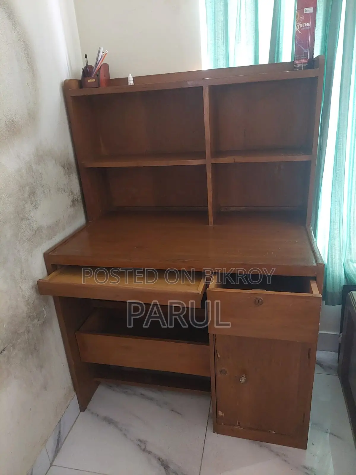 Beautiful Study Table