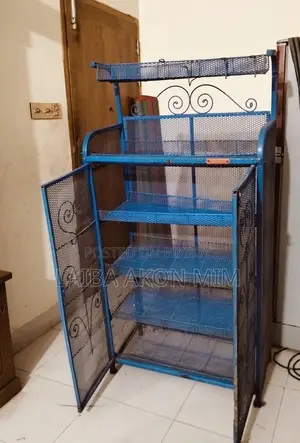 একটি খানাডলি বিক্রি হবে