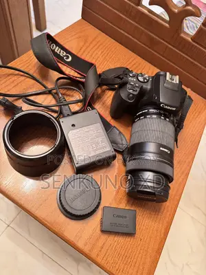 Canon EOS 200D II with EFS 55 - 250MM image stabilizer Macro 0.85m