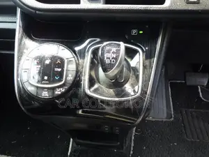 Toyota Esquire GI PREMIUM 2021