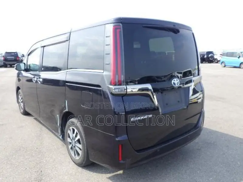 Toyota Esquire GI PREMIUM 2021