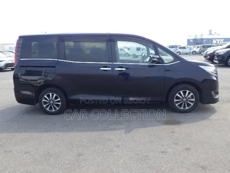 Toyota Esquire GI PREMIUM 2021
