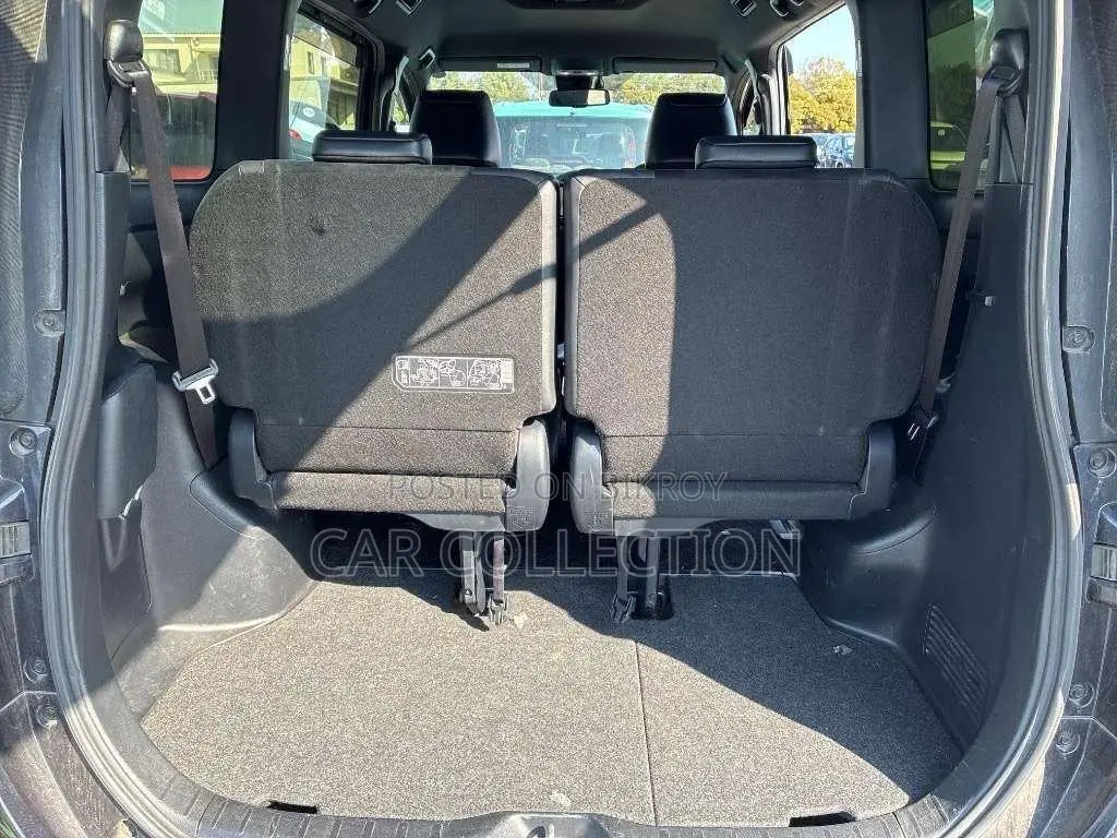 Toyota Esquire GI PREMIUM 2021