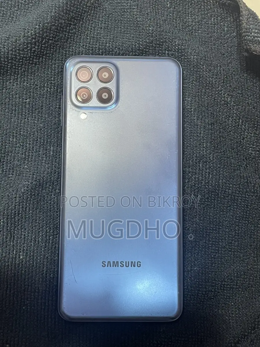 Samsung Galaxy M33 . (Used)