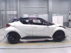 Toyota C-HR MOOD NERO 2021