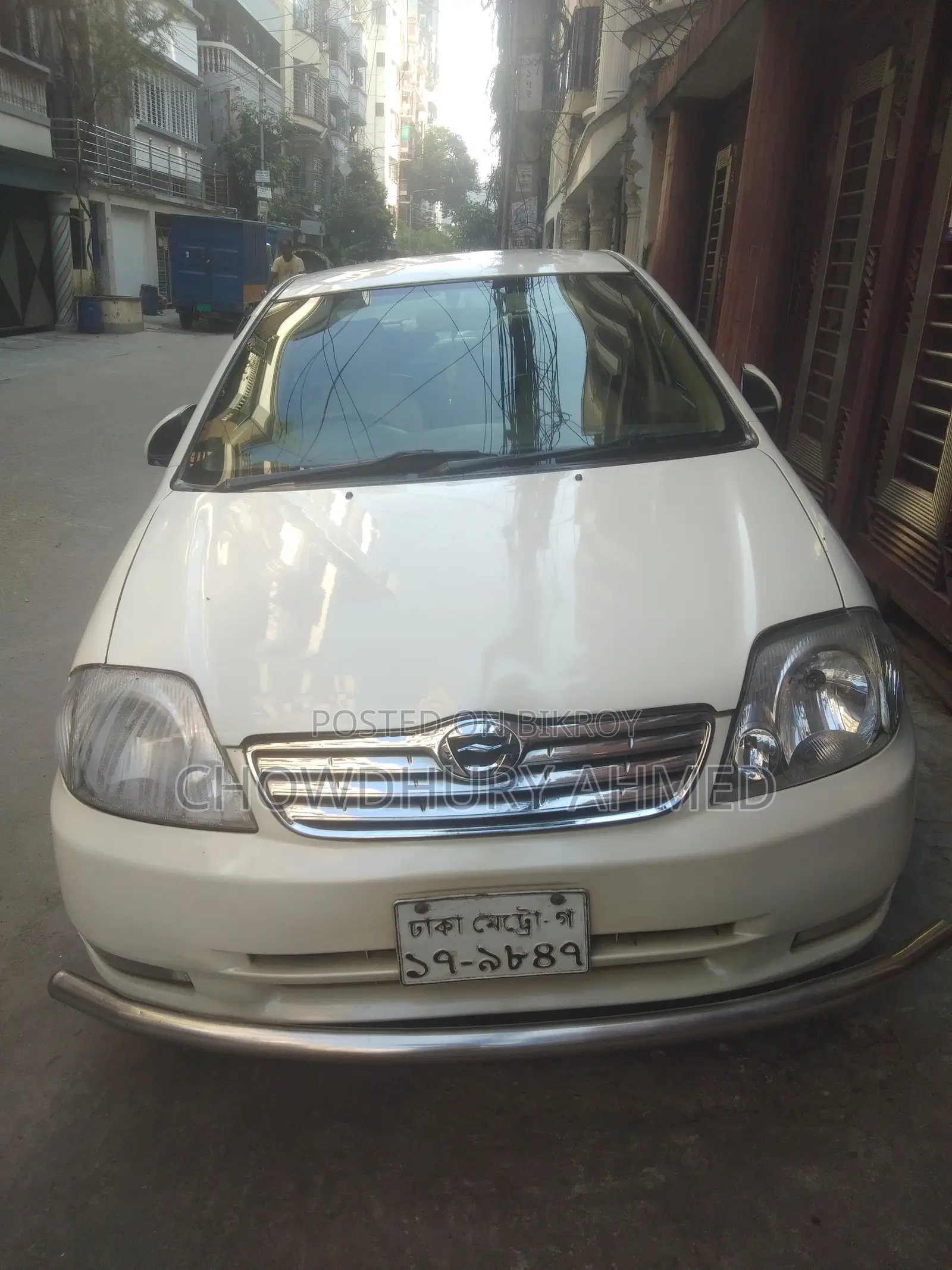 Toyota Corolla . 2002