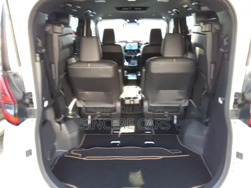 Toyota Noah S-Z HYB 4.5 POINT 2023