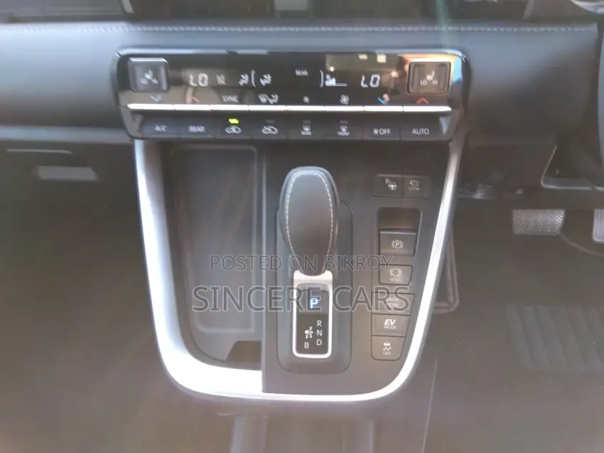Toyota Noah S-Z HYB 4.5 POINT 2023