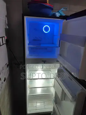 Fridge- Walton