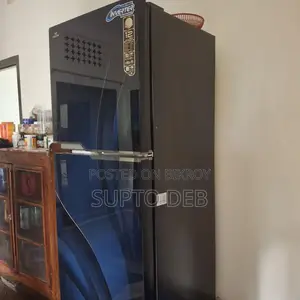 Fridge- Walton