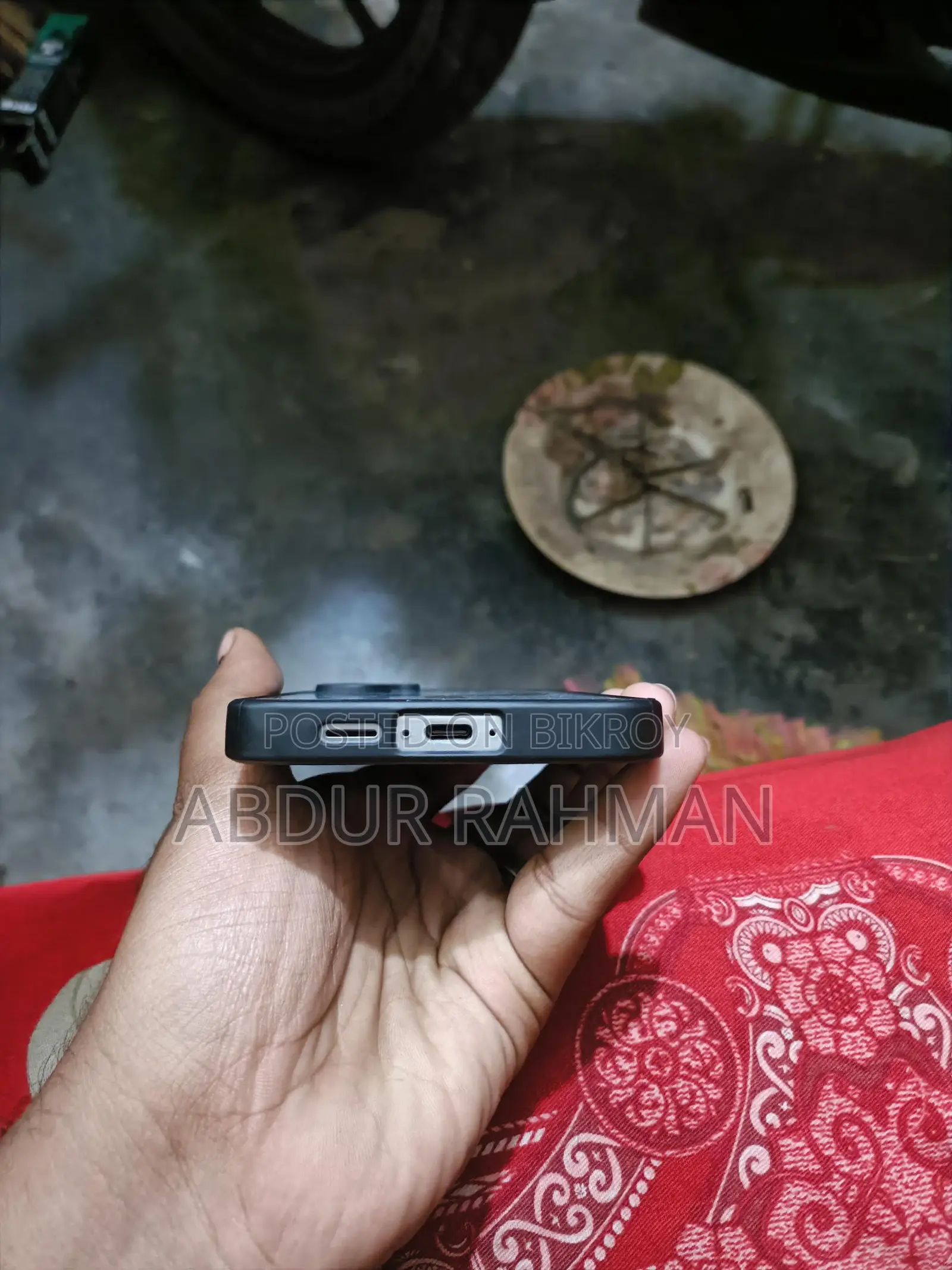 Samsung Galaxy S24 FE . (Used)