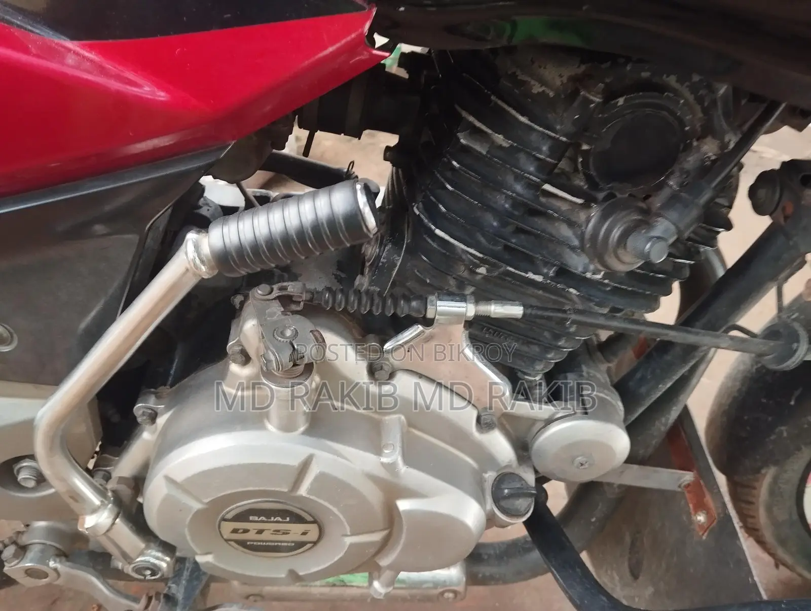 Bajaj Pulsar 150 . 2017