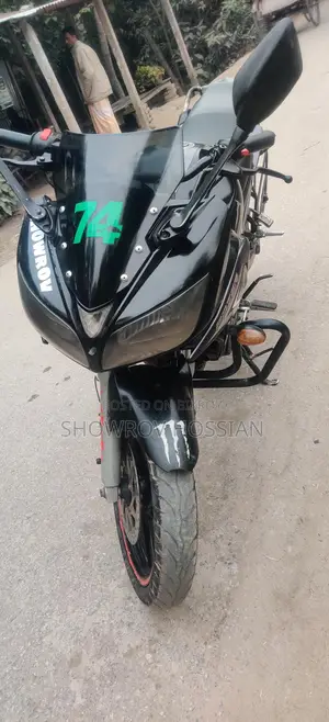 Yamaha Fazer . 2010