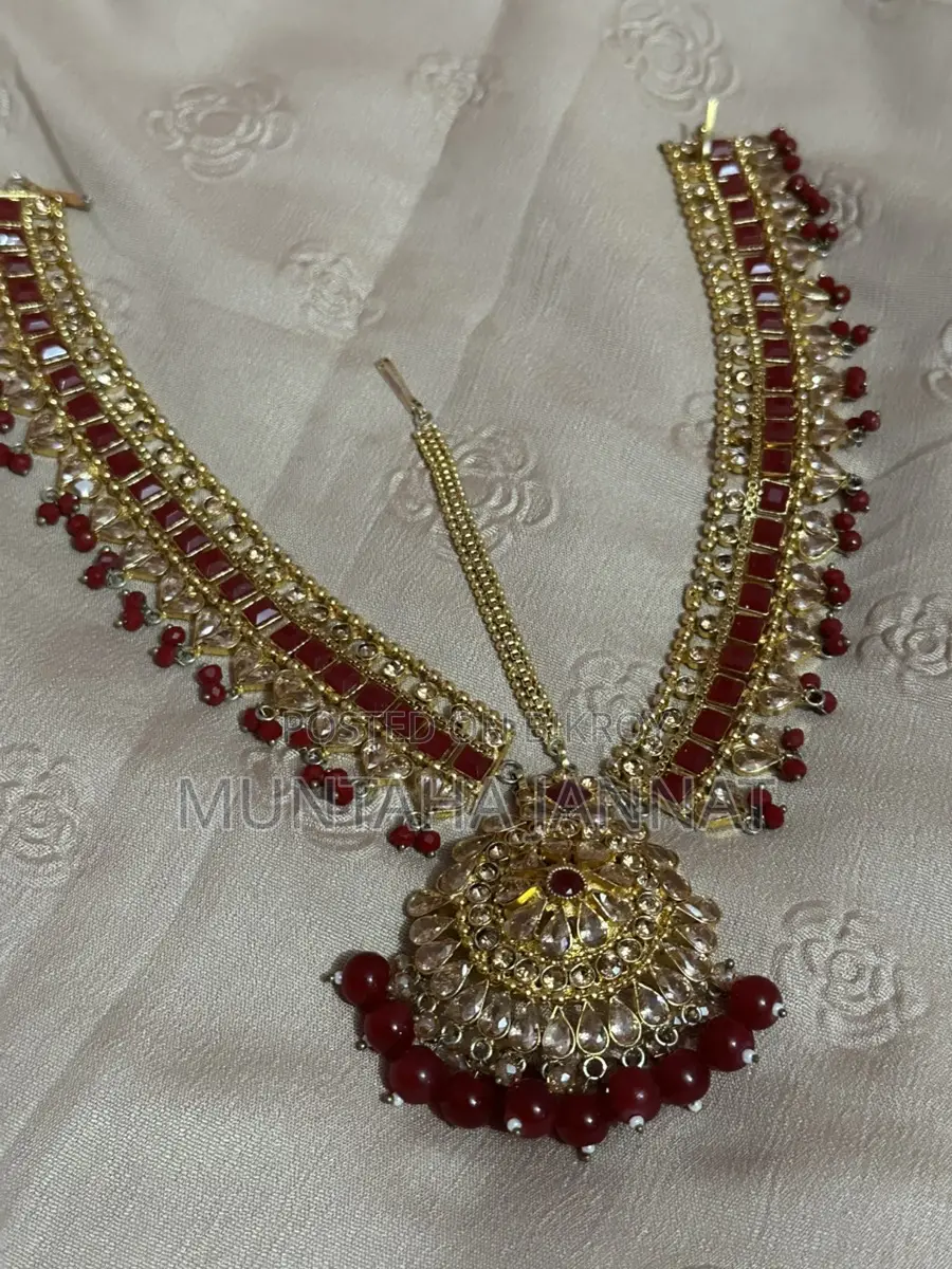 Kundan Jewellery Set