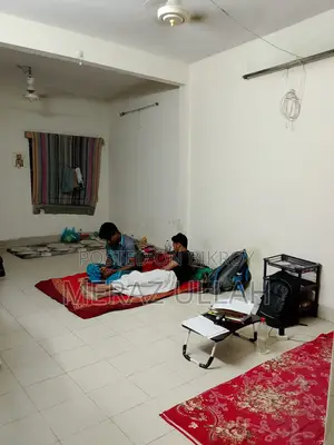 শ্যাওড়াপাড়া মেট্রোরেল স্টেশনের ১ মিনিট দূরত্বে পুরুষ ব্যাচেলর সিট ভাড়া