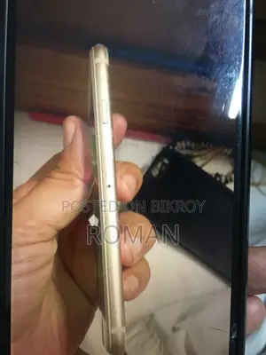 Apple iPhone 6S . (Used)