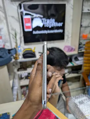 Google Pixel 8a . (Used)