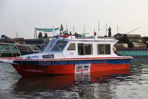 মেরিন অ্যাম্বুলেন্স স্পিডবোট