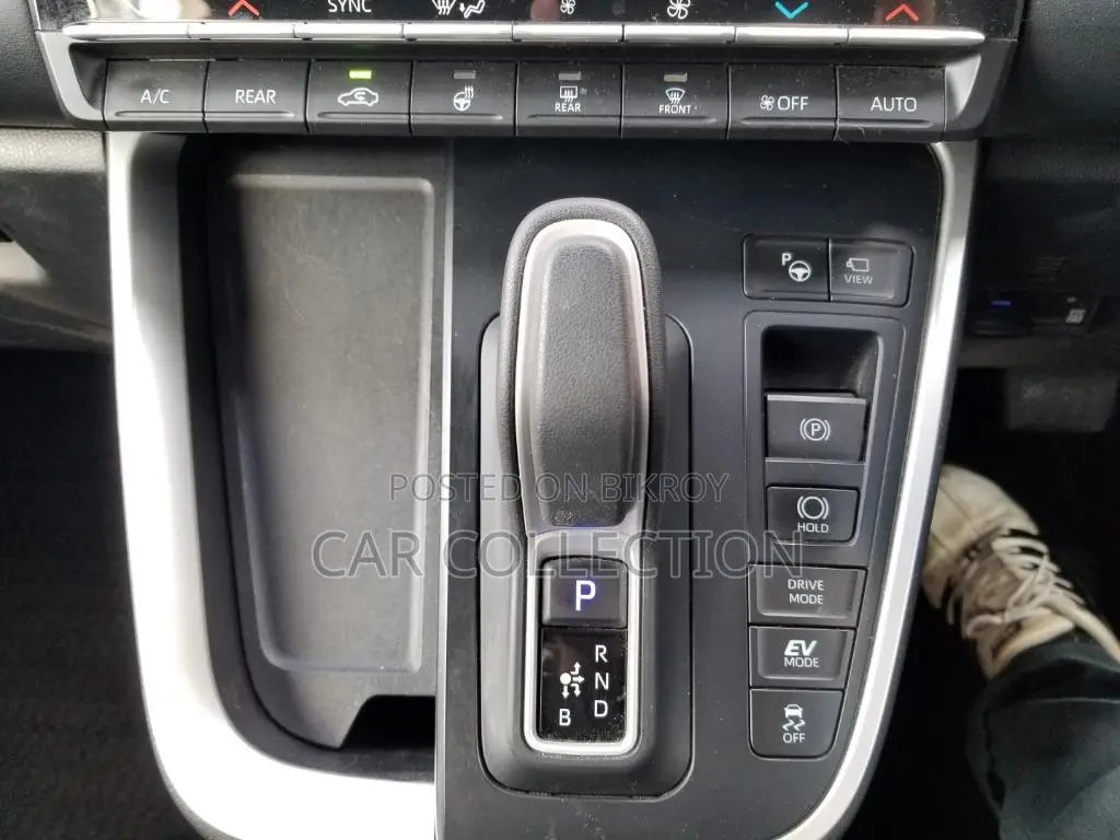 Toyota Noah S-Z 2022