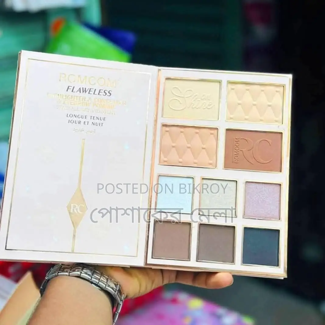 ROMCOM Flawless Makeup Book
