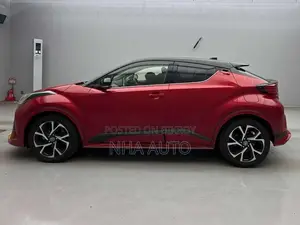 Toyota C-HR G LED 2021