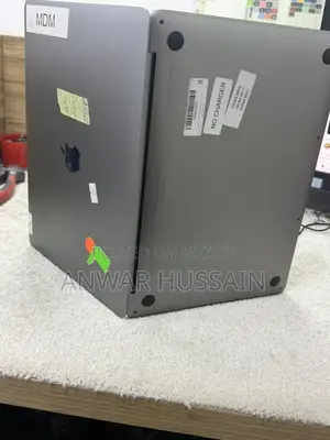 MacBook