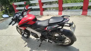 Bajaj Pulsar 160 ABS Double Disc 2021