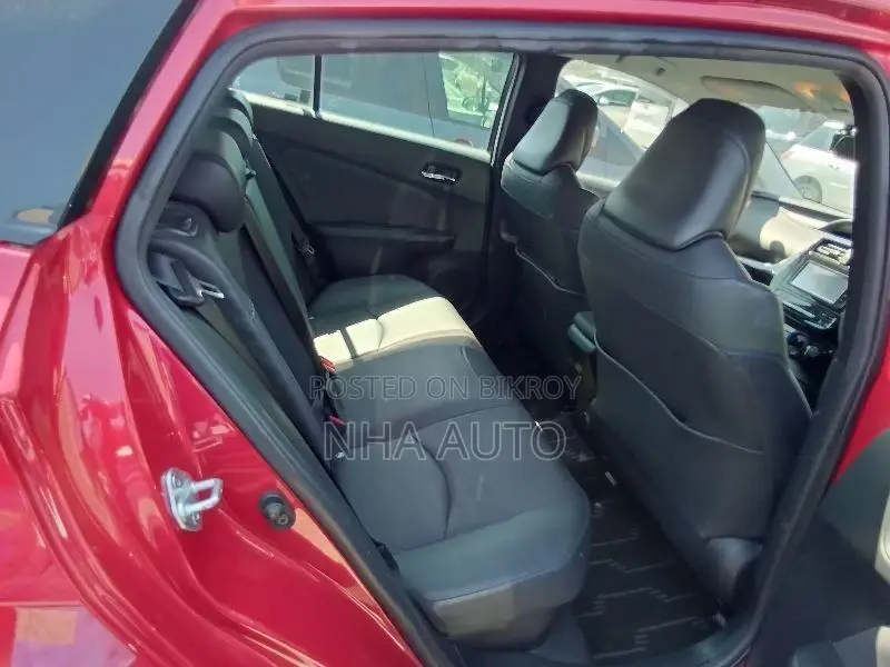 Toyota Prius A TOURING SELECTION 2021