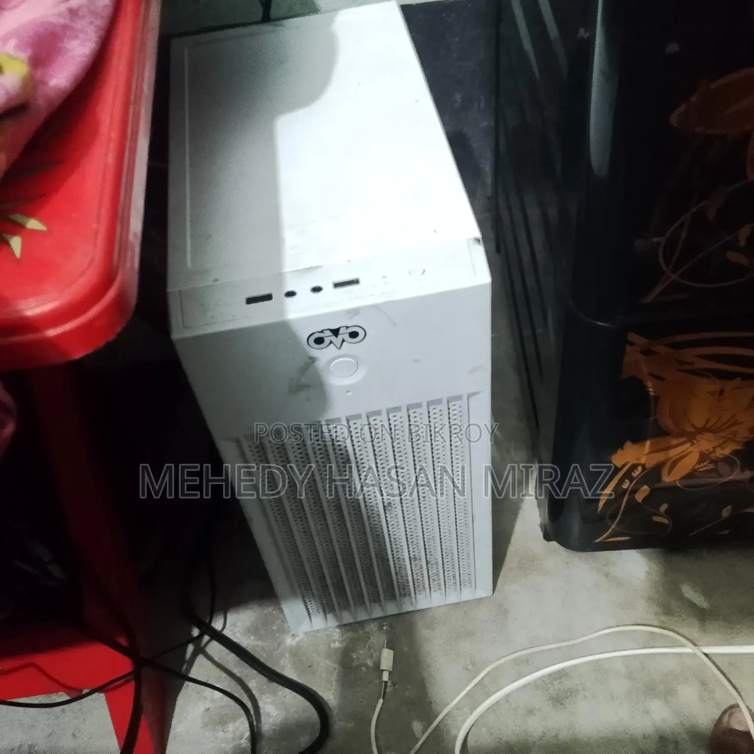 Desktop computer