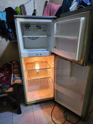 LG 10 CFT Fridge for sale
